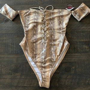 One piece swim suit